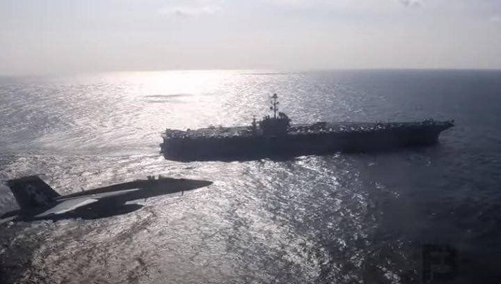 Самолет ТОФ "свалился на голову" американскому атомному авианосцу George Washington - vesti.ru - США - Washington - Владивосток - Washington