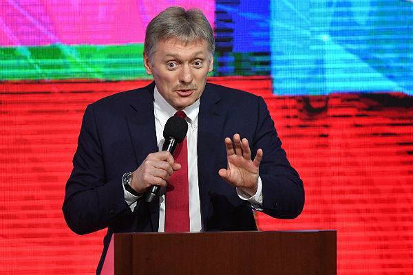 Дмитрий Песков - Песков разъяснил свои слова о прямой материальной помощи россиянам - trud.ru - Россия