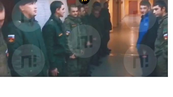 Солдаты из Чечни заставили сослуживцев скандировать "служим Ичкерии" - piter.tv - Россия - респ. Чечня - Калининградская обл.