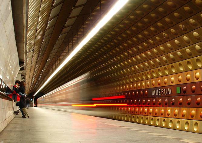 Мобильным сигналом покрыли очередной отрезок пражского метро - vinegret.cz - Прага