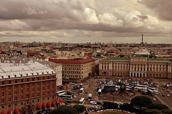 Летом безработица в Петербурге достигнет уровня 1990 годов - infox.ru - Санкт-Петербург