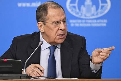Сергей Лавров - Лаврова призвали активно работать для освобождения украинцев - lenta.ru - Россия - Украина - Крым