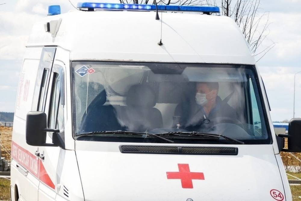 Владимир Владимиров - Заразившимся коронавирусом врачам Ставрополья пообещали по миллиону рублей - mk.ru - Ставрополье