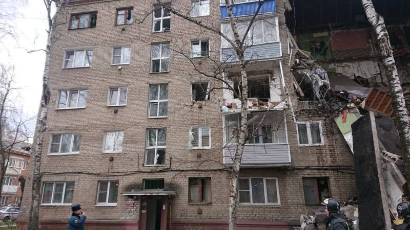 СМИ выяснили личность жильца квартир в Орехово-Зуеве, где произошел хлопок газа - vm.ru - Москва