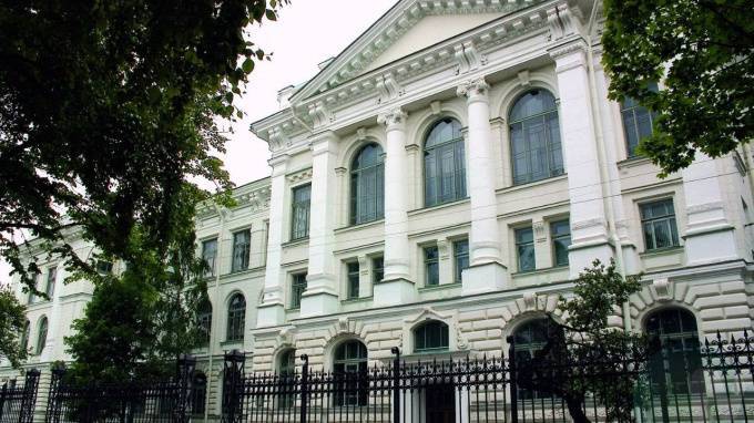 Политехнический университет в Петербурге выплатит всем студентам 2200 рублей - piter.tv - Санкт-Петербург