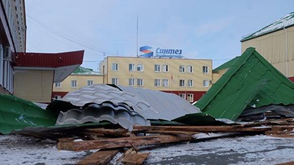 Андрей Потапов - В Кургане идет ликвидация последствий бурана: составлен список поврежденных зданий - znak.com