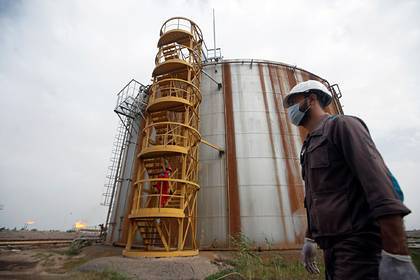 Страны ОПЕК+ начали спасать нефть - lenta.ru - Норвегия - Россия - США - Бразилия - Канада - Саудовская Аравия