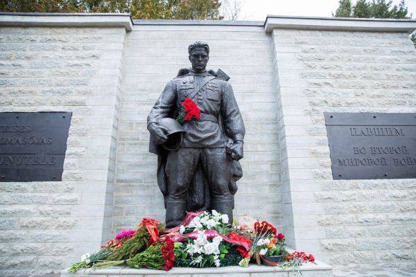 Александр Петров - В Таллине на средства России отремонтировали «Бронзового солдата» - eadaily.com - Россия - Эстония - Таллин
