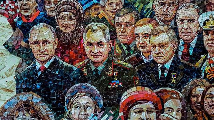 Сергей Шойгу - Владимир Путин - Дмитрий Песков - Сергей Лавров - Вячеслав Володин - Николай Патрушев - Валентин Матвиенко - Валерий Герасимов - СМИ: Демонтирована мозаика с изображением Путина в храме Вооруженных сил - piter.tv - Россия