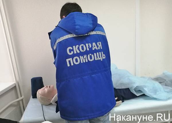 Максим Степанов - На Украине протестуют медики, которым не повысили зарплаты за лечение коронавирусных больных - nakanune.ru - Украина - Киев