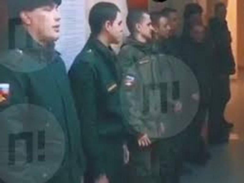 Солдаты из Чечни заставили сослуживцев скандировать "служим Ичкерии" - dayonline.ru - респ. Чечня - Калининградская обл.