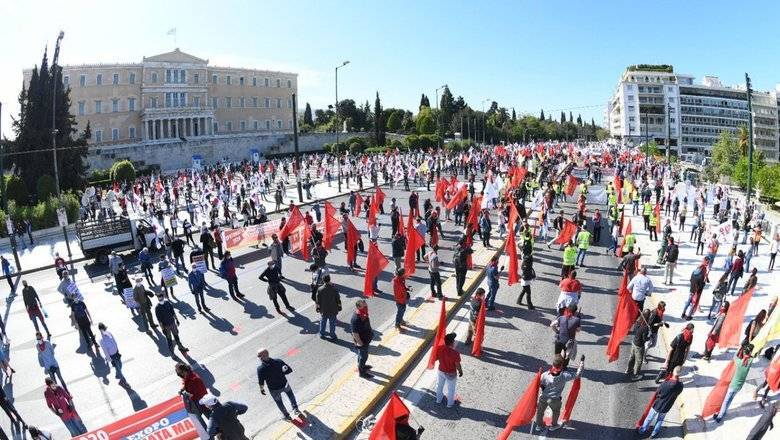 В Афинах прошел первомайский митинг вопреки пандемии - newizv.ru - Афины - Греция