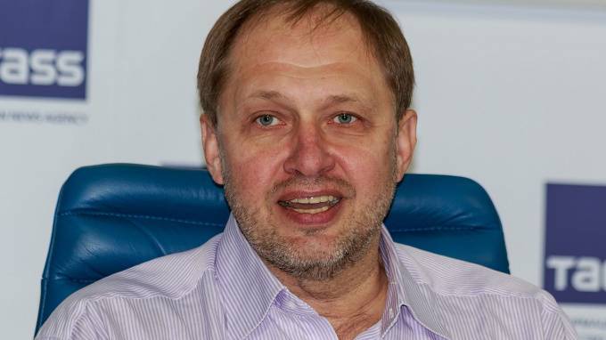 Кирилл Набутов рассказал о заболевшем COVID-19 сыне и жизни на карантине - piter.tv - Москва - Новосибирск