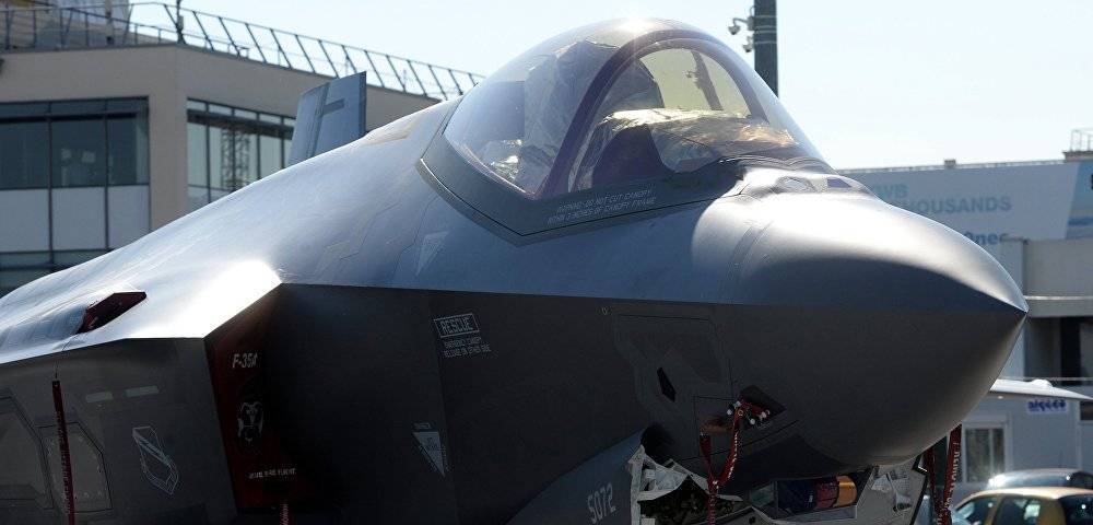 Точно лучший? Почему при форсаже у F-35 отваливается хвост и теряется невидимость - lv.baltnews.com - США - Латвия