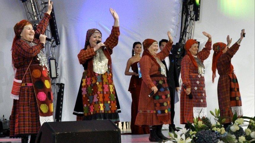 Владимир Путин - Солистка «Бурановских бабушек» поздравила ветеранов с Днем Победы - 5-tv.ru - Москва - Россия