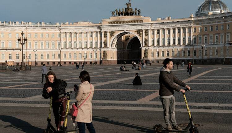 Александр Беглов - Власти Санкт-Петербурга продлили ограничения из-за вируса до 31 мая - newtvnews.ru - Петербурга