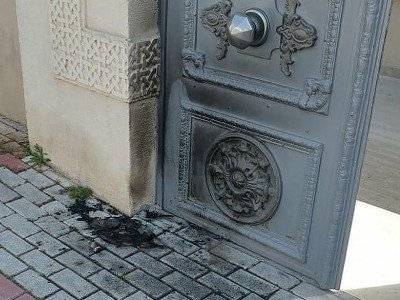 Мужчина, попытавшийся поджечь дверь армянской церкви в Стамбуле, заявил, что коронавирус «принесли» армяне - news.am - Армения - Стамбул