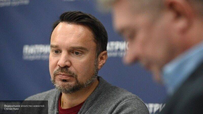 Валерий Рашкин - Руслан Осташко - Осташко объяснил дружбу Рашкина с либералами готовностью КПРФ принять помощь Запада - politexpert.net - Москва - Россия