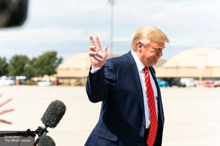 Дональд Трамп - Трамп призвал наградить Пулитцером настоящих журналистов, а не "фейковый NYT" - polit.info - Россия - США - New York - New York