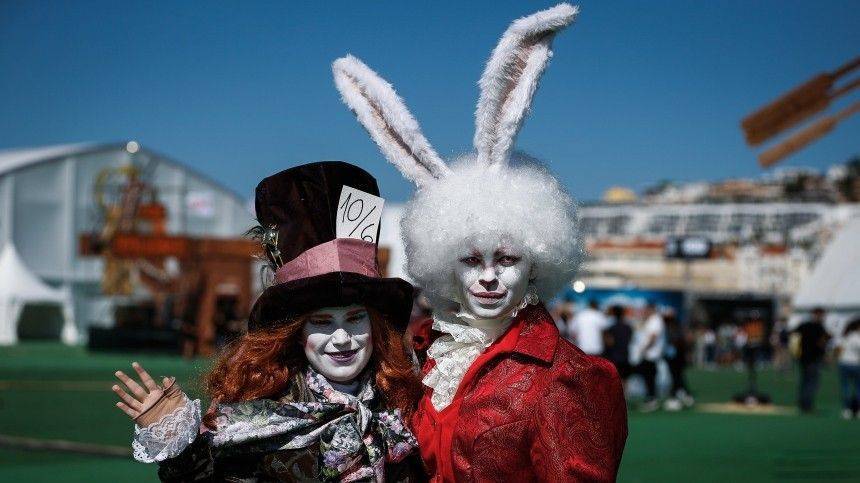 Фестиваль Comic Con пройдет в онлайн-режиме из-за коронавируса - 5-tv.ru - Сан-Диего