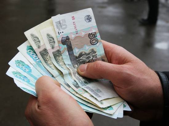 Экономисты предрекли девальвацию рубля - newsland.com - Россия