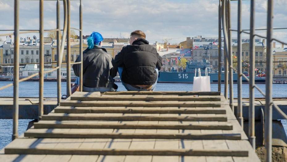 Петербург начал новую неделю с жёлтой зоны по индексу самоизоляции - dp.ru - Москва - Санкт-Петербург - Воронеж - Ростов-На-Дону