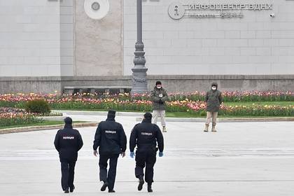 В МВД пожаловались на бравирующих нарушителей режима самоизоляции - lenta.ru - Россия