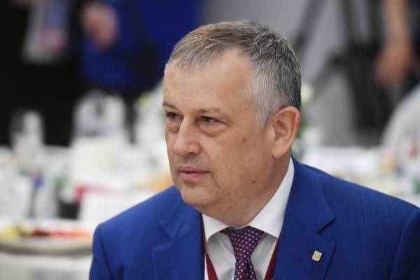 Александр Дрозденко - Губернатор Ленинградской области переболел коронавирусом - vm.ru - Ленинградская обл.