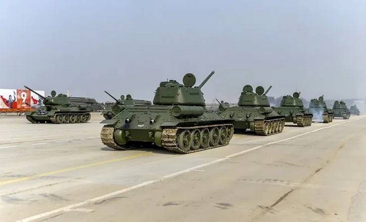 Владимир Путин - В России на репетициях парада Победы, который потом отменили, COVID-19 заразилось более 300 курсантов и офицеров - gomel.today - Москва - Россия - Московская обл.
