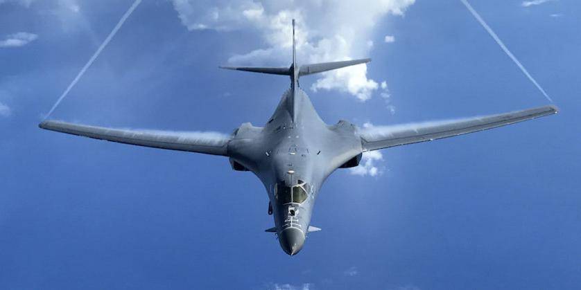 Мариуш Блащак - Американский аналог Ту-160 пролетел у западных границ России - ruposters.ru - Россия - США - Ленинградская обл. - Эстония - Польша - Литва - Латвия