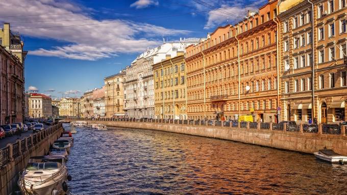 Смольный советует петербуржцам выходить на прогулки - piter.tv - Санкт-Петербург