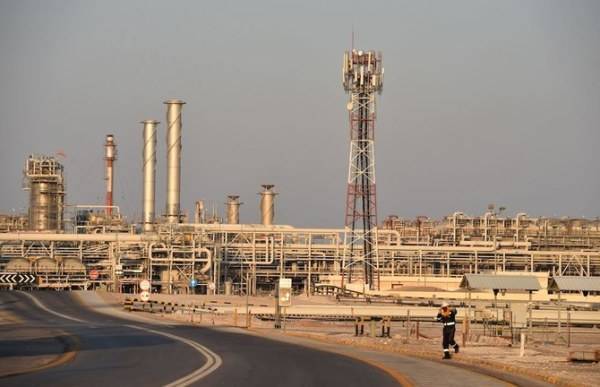 Саудовская Аравия дополнительно сократит объём нефтедобычи - eadaily.com - Саудовская Аравия - Эр-Рияд - Кувейт