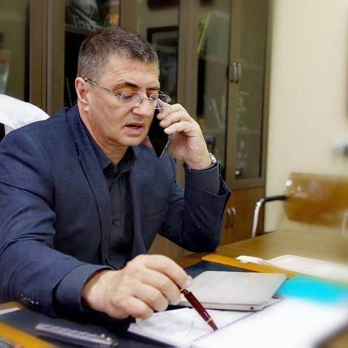 Александр Мясников - Доктор Мясников рассказал о «странностях» в поведении COVID-19 - gazeta.a42.ru - Россия - США - Германия - Франция - шт.Флорида