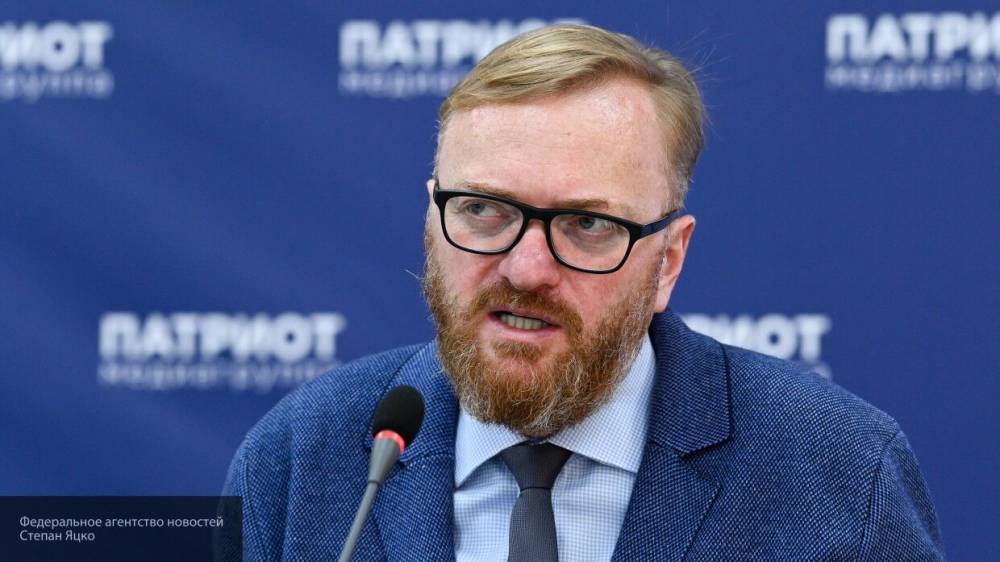 Виталий Милонов - Милонов: Чехии следует хоть немного уважать себя, а не пятнать репутацию глупыми фейками - politexpert.net - Россия - Чехия - Прага
