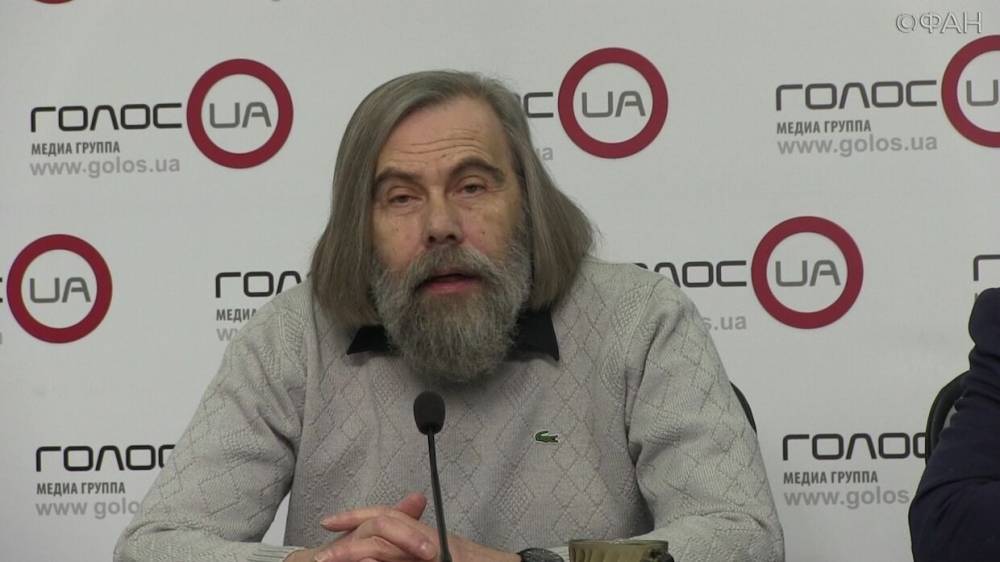Владимир Зеленский - Михаил Погребинский - Украинский политолог назвал Зеленского «слабаком» - riafan.ru - Украина - Киев