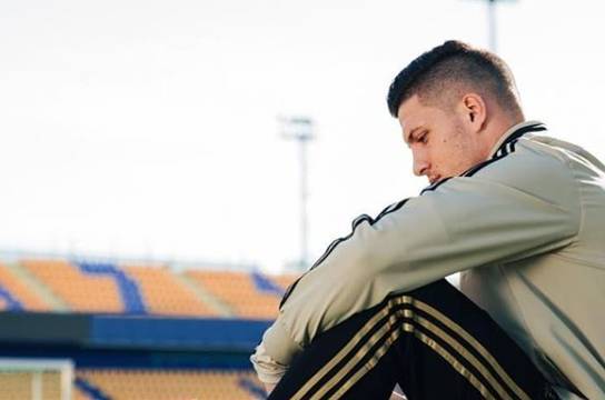 Лука Йович - СМИ: Нападающий «Реала» Йович сломал ногу после падения со стены дома - vm.ru - Сербия - Мадрид