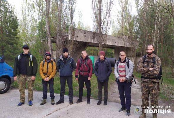 Полиция Украины задержала в зоне ЧАЭС 16 туристов-сталкеров - eadaily.com - Украина - Киевская обл. - Припять