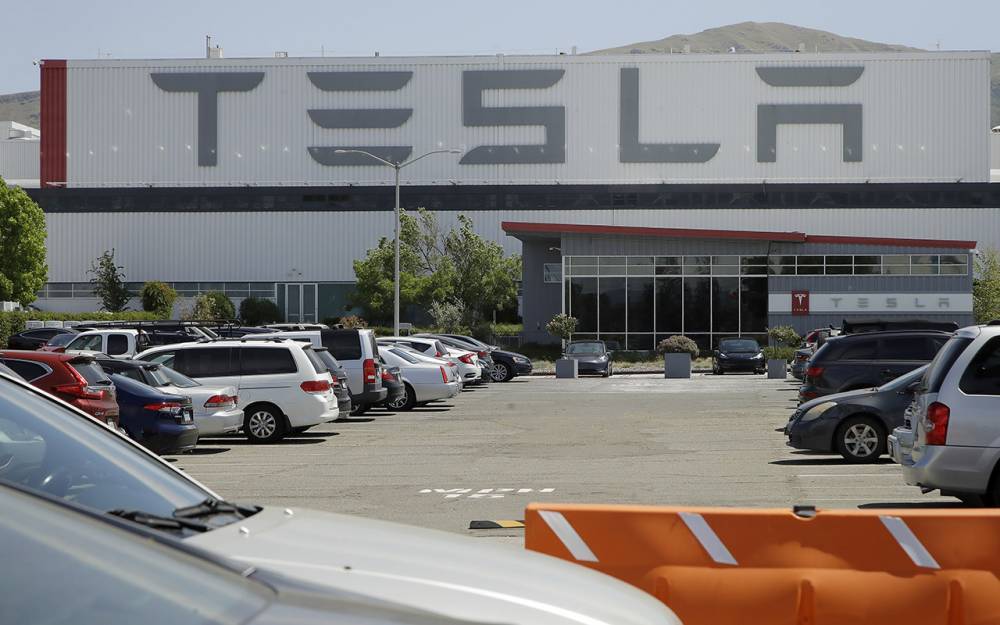 Маску запретили производство Tesla. А он все равно открыл завод - zr.ru - шт. Калифорния