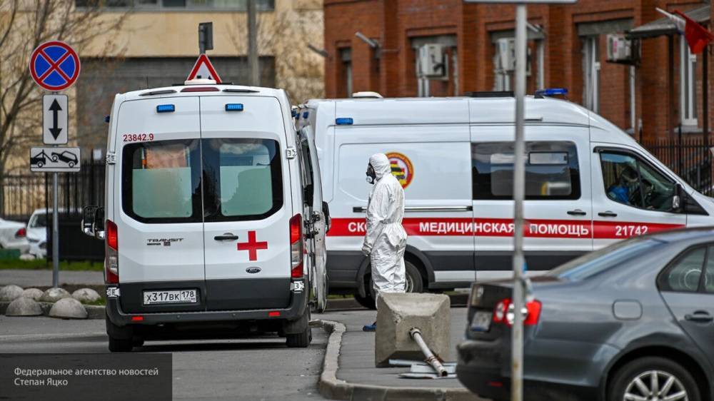 Оперштаб сообщил о 107 летальных исходах за сутки среди пациентов с COVID-19 в России - politexpert.net - Москва - Россия - Московская обл. - респ. Дагестан - Брянская обл.