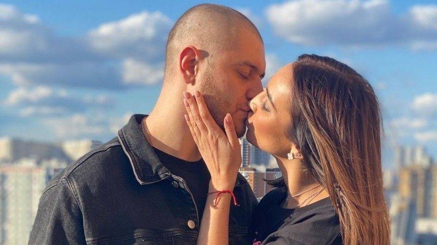 Ольга Бузова - Давид Манукян - «Мужик сказал — мужик сделал»: Давид Манукян сделал тату с именем Бузовой - 5-tv.ru
