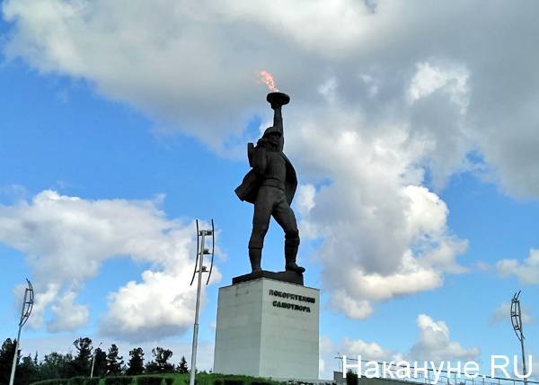 Василий Тихонов - В Нижневартовске стартовал ремонт трасс в рамках проекта "Безопасные и качественные автомобильные дороги" - nakanune.ru - Нижневартовск