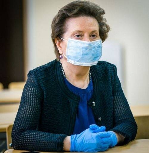 Наталья Комарова - Алексей Добровольский - Майя Соловьева - Комарова сообщила, что в Югре от коронавируса «скончались шесть человек… плюс два» - znak.com - Югра