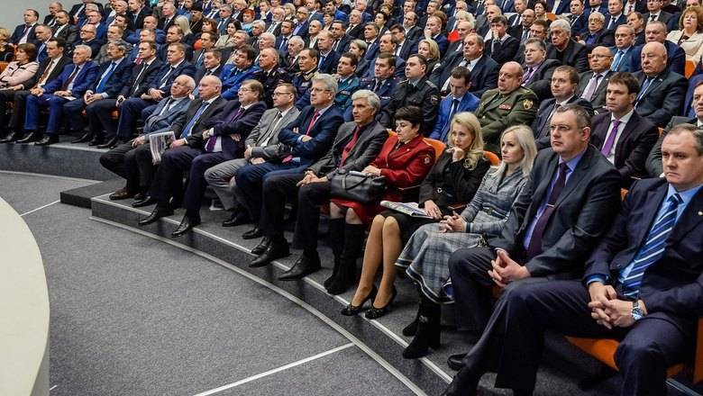 Руководитель тюменского Роскомнадзора за год заработала 1,4 млн рублей - nashgorod.ru - Тюмень