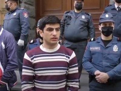 В Ереване проходит акция протеста: ее участники протестуют против высоких процентных ставок по кредитам - news.am - Армения - Ереван