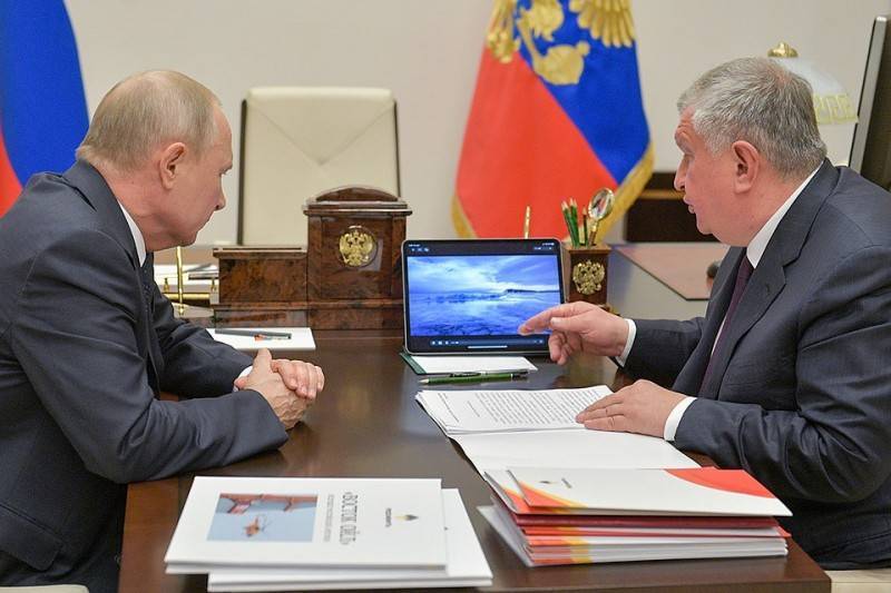 Владимир Путин - Игорь Сечин - Сечин показал Путину «нефтяной Восток» - pravdoryb.info