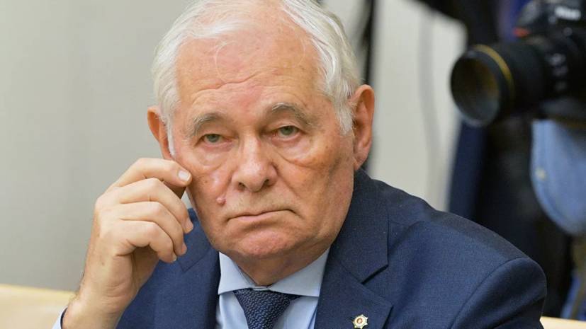 Леонид Рошаль - Рошаль дал рекомендации по здоровому образу жизни во время режима самоизоляции - russian.rt.com