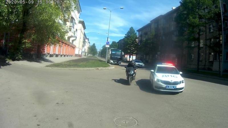 В Новокузнецке полиция устроила погоню за мотоциклистом без водительских прав - gazeta.a42.ru