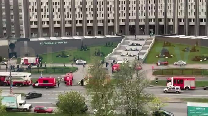 Александр Беглов - Отличившихся при пожаре в больнице Святого Георгия медиков представят к наградам - piter.tv