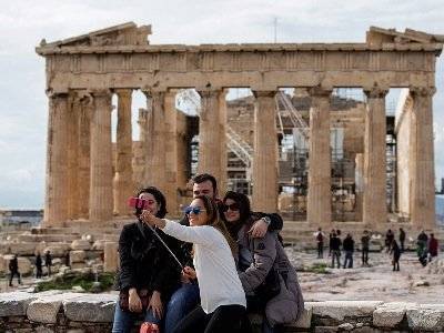 Харис Теохарис - В Греции назвали условия открытия туристического сезона - news.am - Греция