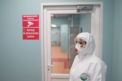Георгий Сапронов - В России оценили частоту заражаемости инфекционистов из «красной зоны» - lenta.ru - Россия